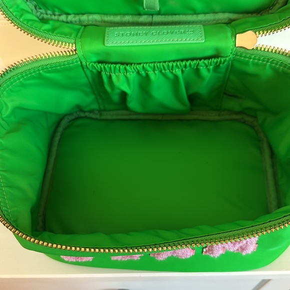 Stoney Clover Lane Vanity Case - Picture 5 of 6